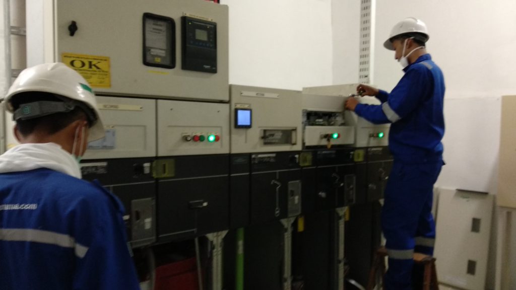 GRAND GALAXY MALL || PREVENTIVE Maintenance Cubicle SMG and Install Capacitor Bank 2 PT SARANA ENERGI INVESTAMA IMG 20190122 001221 - ELECTRICAL & INDUSTRIAL SUPPLIER - SYSTEM INTEGRATOR - SERVICE & MAINTENANCE SUBCONTRACTOR