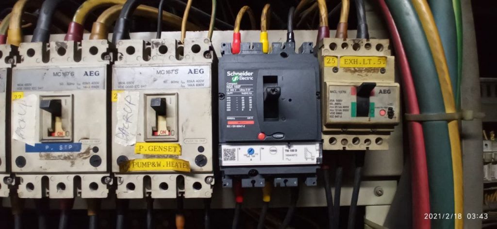 MANGGA DUA MALL || Replacement MCCB 1 PT SARANA ENERGI INVESTAMA photo 2021 02 19 09 40 46 1 - ELECTRICAL & INDUSTRIAL SUPPLIER - SYSTEM INTEGRATOR - SERVICE & MAINTENANCE SUBCONTRACTOR