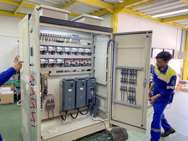 Supply Panel Listrik STP – Mall Senayan City