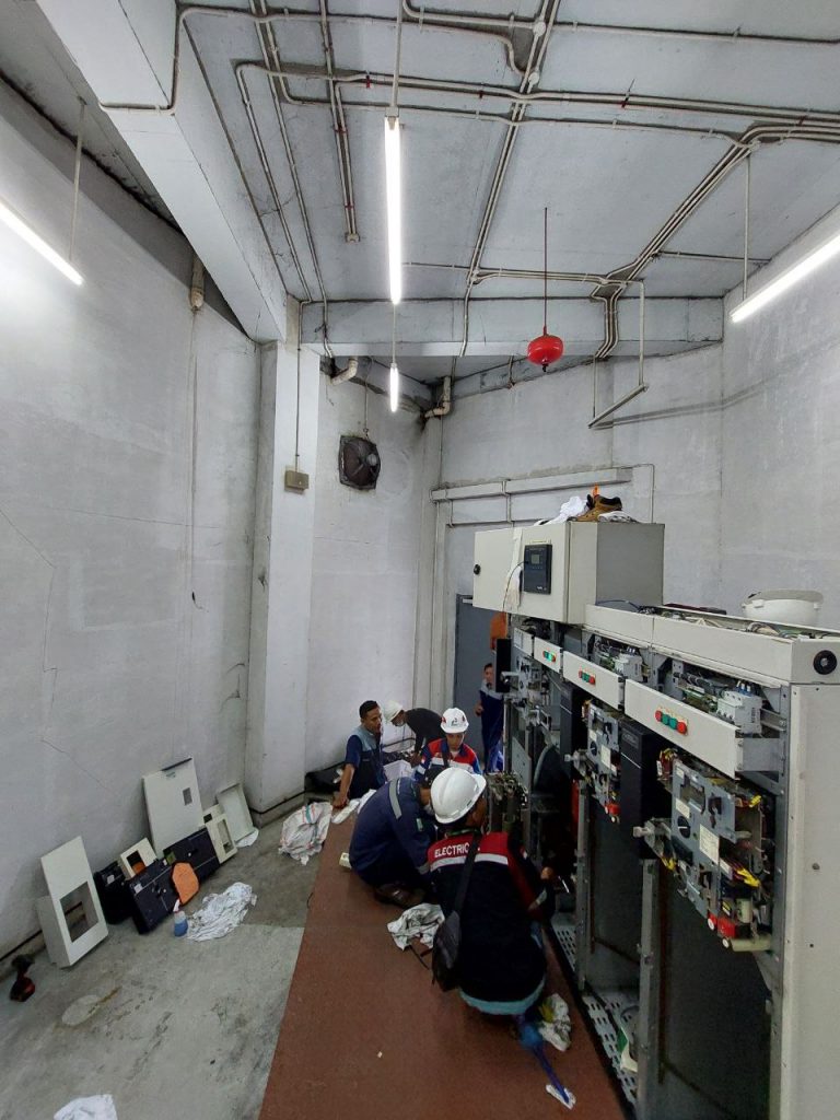 HOLIDAY INN JAKARTA || Preventive Maintenance Panel MV SM6 Schneider