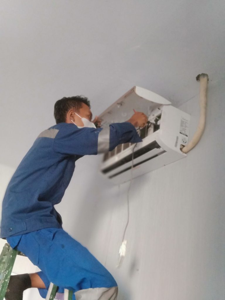 Mengapa penting maintenance ac dengan freon berkualitas? 1 PT SARANA ENERGI INVESTAMA service ac 1 - ELECTRICAL & INDUSTRIAL SUPPLIER - SYSTEM INTEGRATOR - SERVICE & MAINTENANCE SUBCONTRACTOR