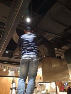 Maintenance General Cleaning Ducting dan Exhaust Fan Kitchen Mall 9 PARTNERHVACR.ID photo 2022 11 02 22 48 51 - Your Trusted HVACR Solution Partner